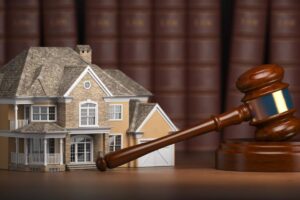 house-with-gavel-and-law-books-real-estate-law-XM3QZCA_resized house-with-gavel-and-law-books-real-estate-law-XM3QZCA_resized